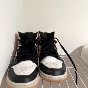 Air Jordan High-Top peach